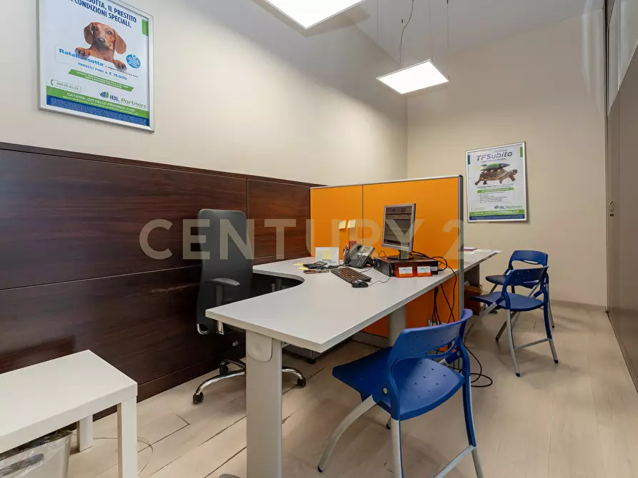 Immagine 19 di Locale commerciale in vendita  in Corso delle Province 23 a Catania