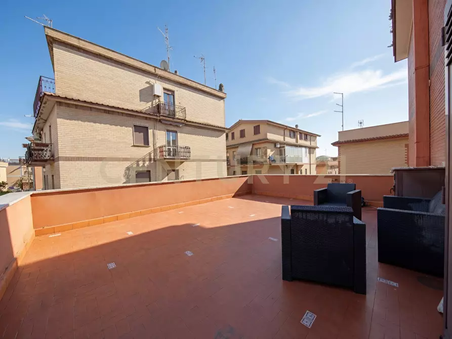 Immagine 21 di Bilocale in vendita  in Via Enrico Bondi 294 a Roma