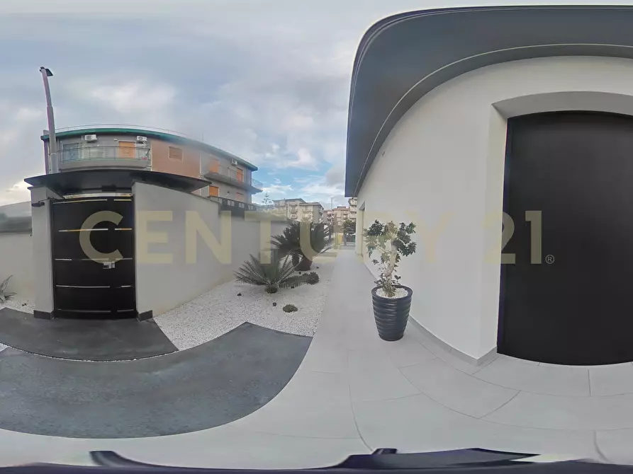 Immagine 113 di Villa in vendita  in Via Sant' Andrea 8 a Catania