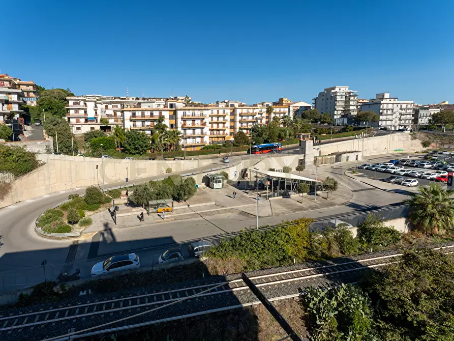 Immagine 46 di Quadrilocale in affitto  in Via Mineo 33 a Catania