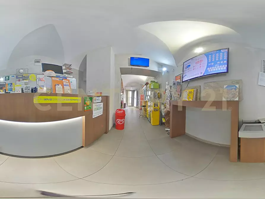 Immagine 26 di Tabaccheria in vendita  in Via Antonino di Sangiuliano 239 a Catania