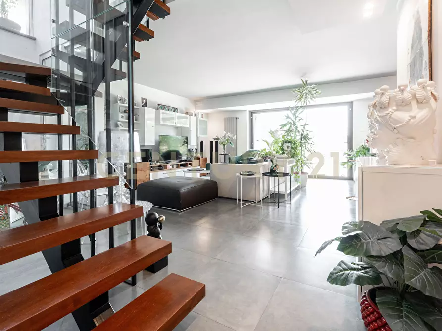 Immagine 7 di Villa in vendita  in Via Monpeluso 8 a Nicolosi