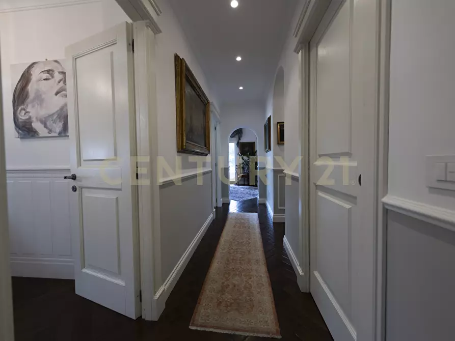 Immagine 40 di Quadrilocale in vendita  in Via Gregorio VII 382 a Roma