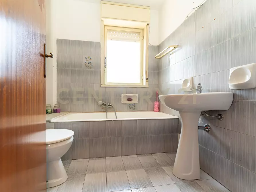 Immagine 31 di Trilocale in vendita  in Via San Nicolò 134 a Aci Catena