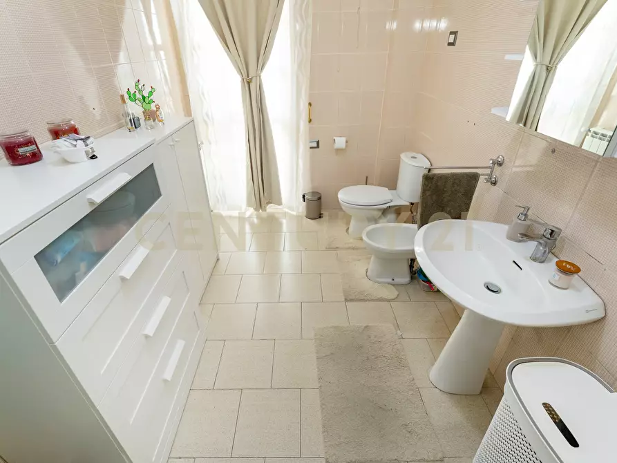 Immagine 27 di Quadrilocale in vendita  in Via Pompeo Vecchio 29 a Mascalucia