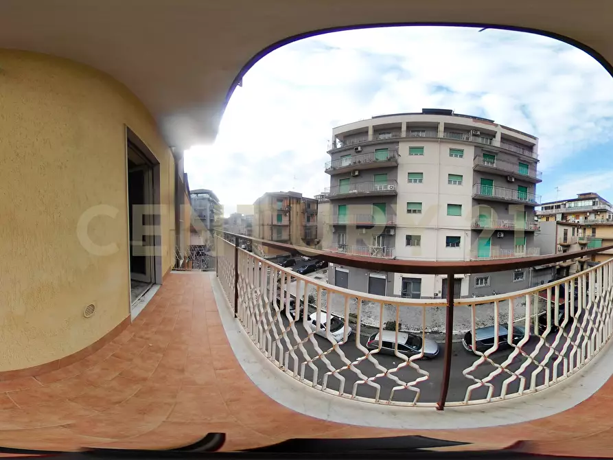 Immagine 54 di Pentalocale in vendita  in Via Edmondo de Amicis 62 a Catania
