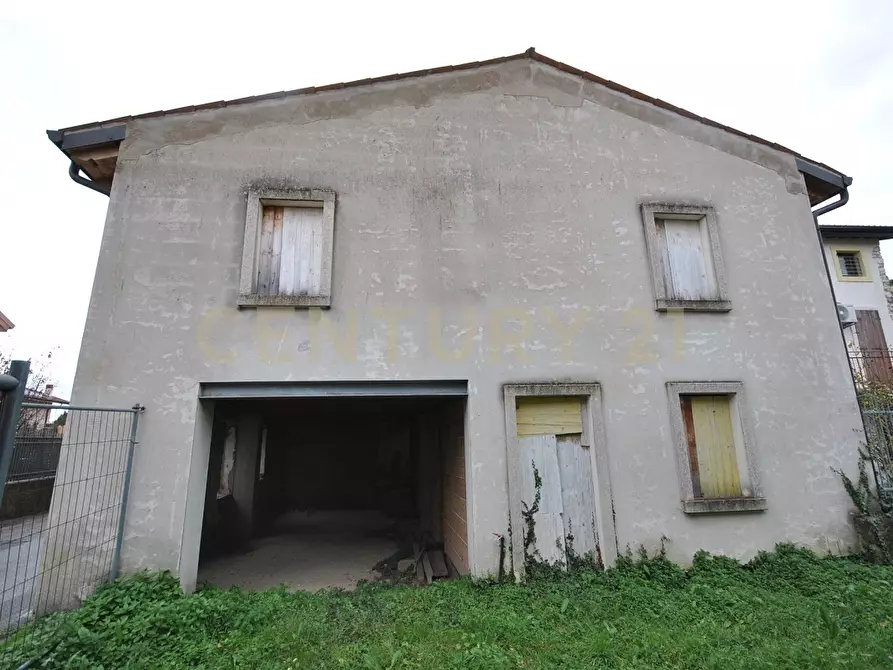 Immagine 3 di Villa in vendita  in Via Belvedere snc a Verona