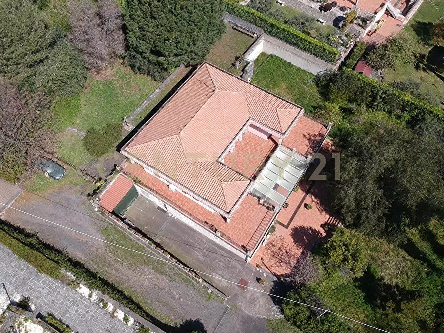 Immagine 95 di Villa in vendita  in Via Alcaloro Petrone 47 a Viagrande