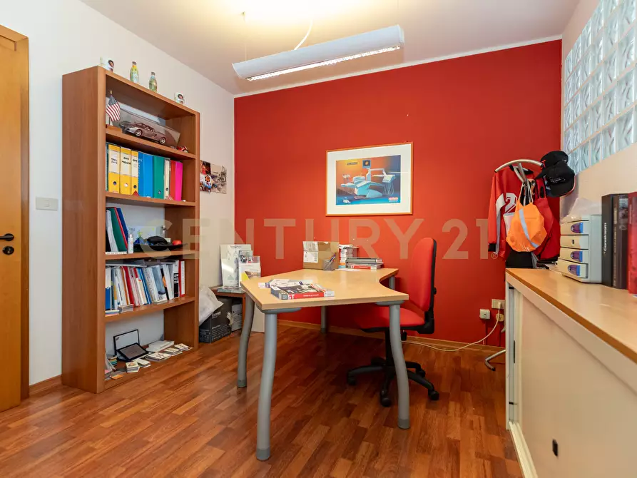 Immagine 18 di Pentalocale in vendita  in Via Pietra dell'Ova 396396 a Tremestieri Etneo