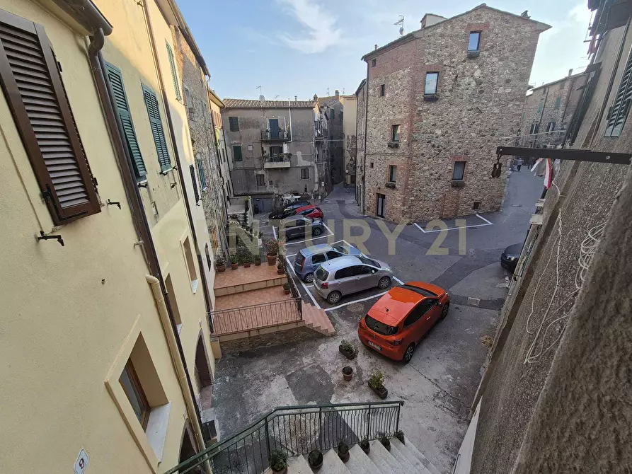 Immagine 30 di Trilocale in vendita  in Piazza Porta Conti 7 a Civitella Paganico