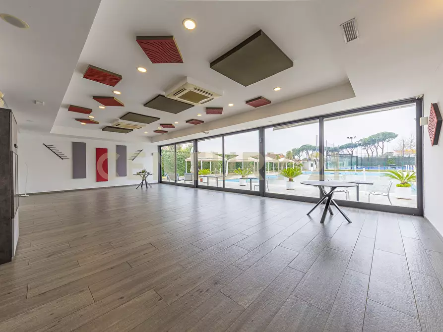 Immagine 26 di Attività commerciale in vendita  in Via Fratelli Maristi 14 a Roma