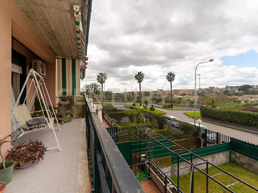 Immagine 10 di Quadrilocale in vendita  in Via Giolitti Giovanni SNC a Gravina Di Catania