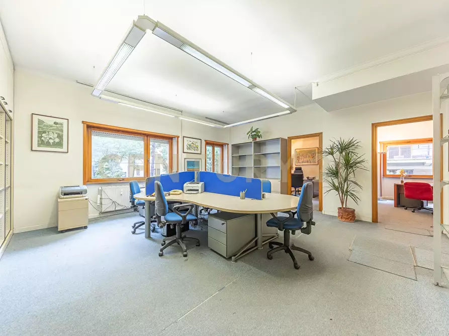 Immagine 4 di Quadrilocale in vendita  in Via Leon Pancaldo 26 a Roma