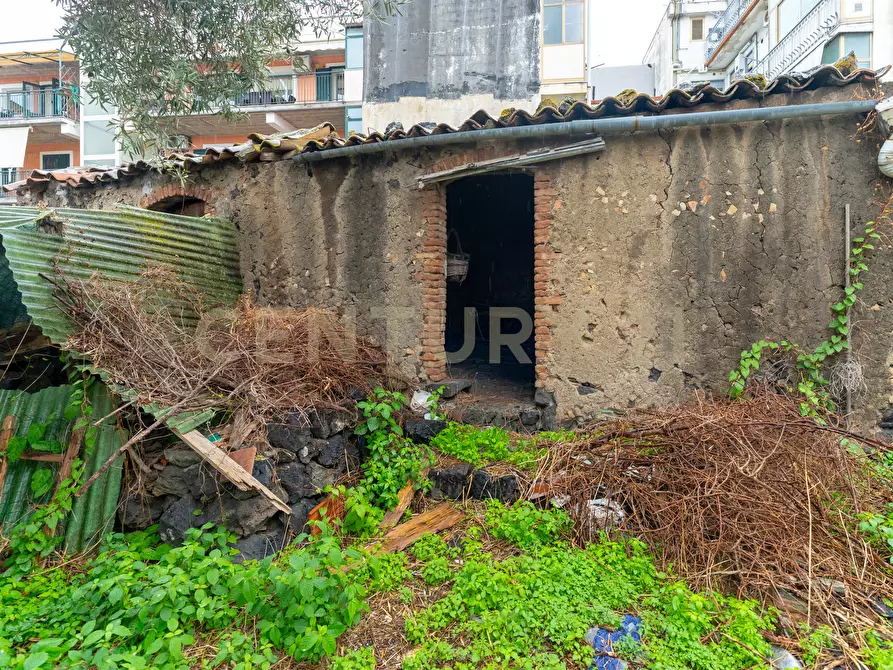 Immagine 27 di Villa in vendita  in Via Tripoli 229 a Catania