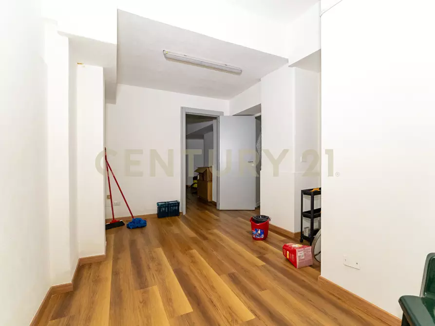 Immagine 24 di Bar / Ristorante in vendita  in Corso delle Province 43 a Catania