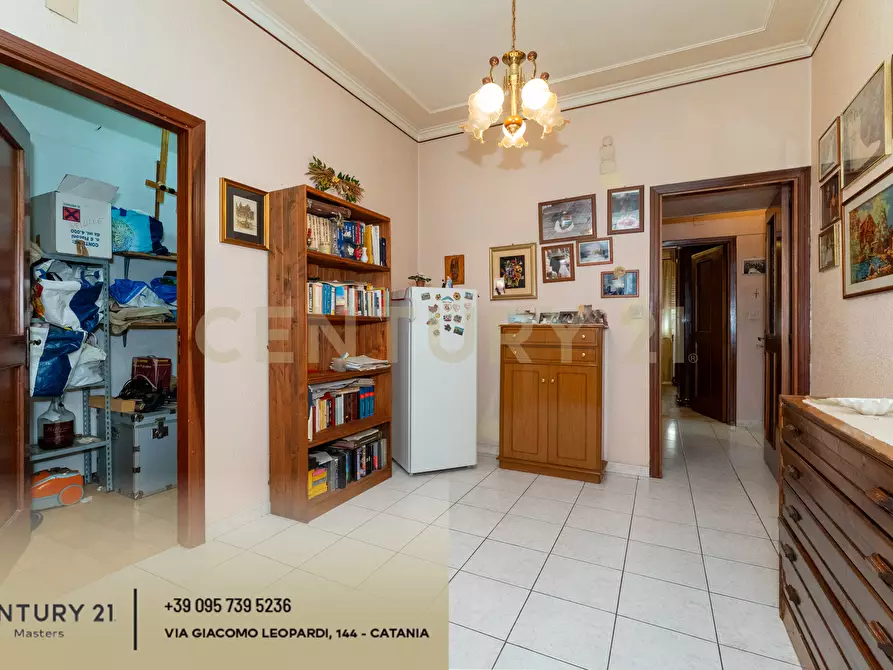 Immagine 15 di Trilocale in vendita  in Via Caduti del Lavoro 2 a Gravina Di Catania