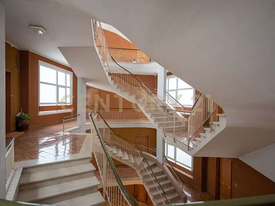 Immagine 42 di Trilocale in vendita  in Via Bevagna 56 a Roma