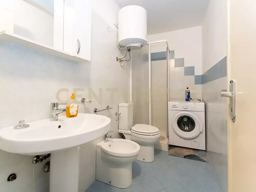 Immagine 15 di Bilocale in vendita  in Via Porticato 17 a Giardini-Naxos