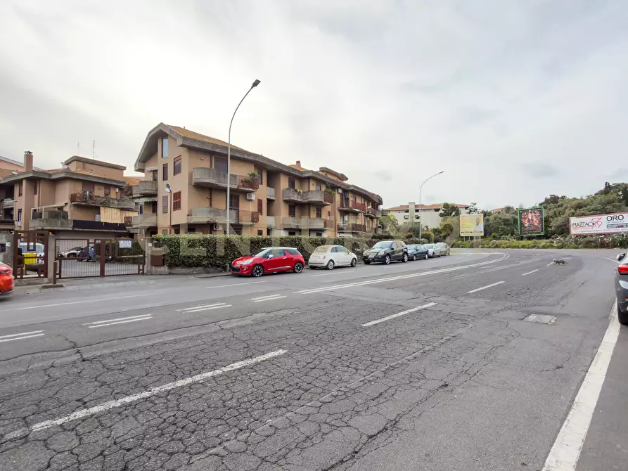 Immagine 30 di Quadrilocale in vendita  in Via Teseo a Catania