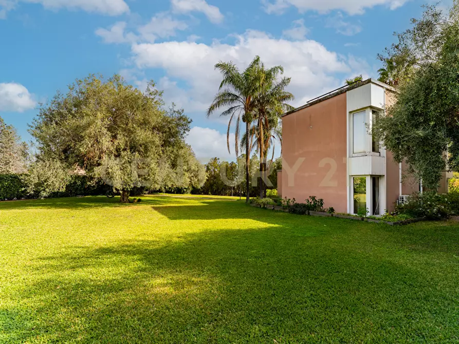 Immagine 5 di Villa in vendita  in Via dei Maceratoi 4 a Acireale
