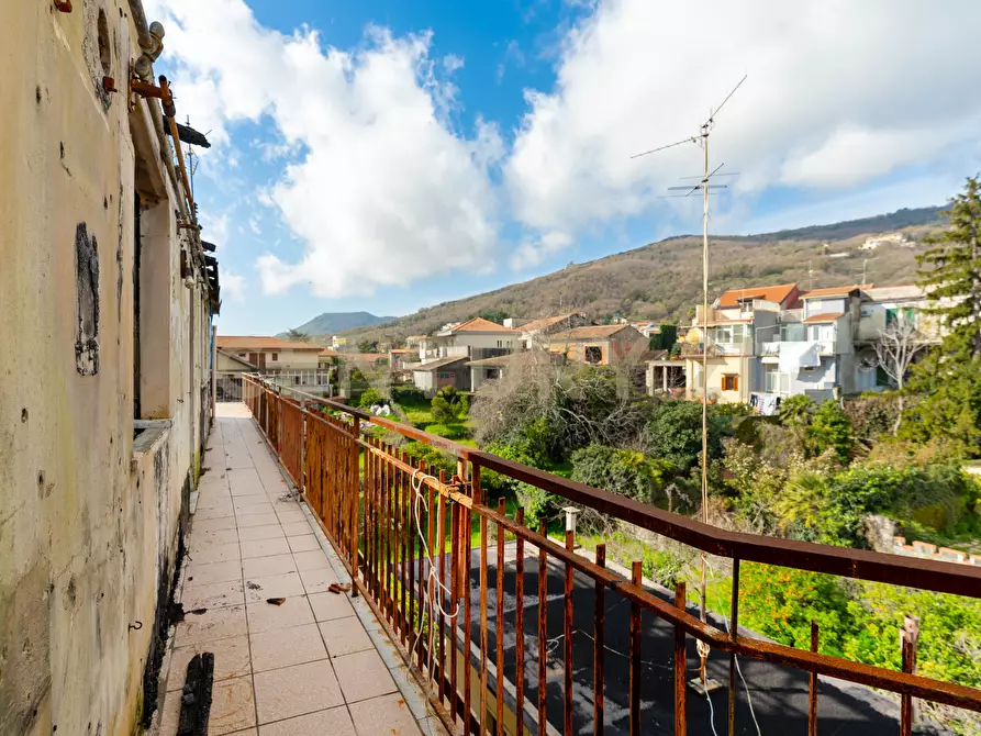 Immagine 15 di Attico in vendita  in via guglielmo marconi 26 a Zafferana Etnea