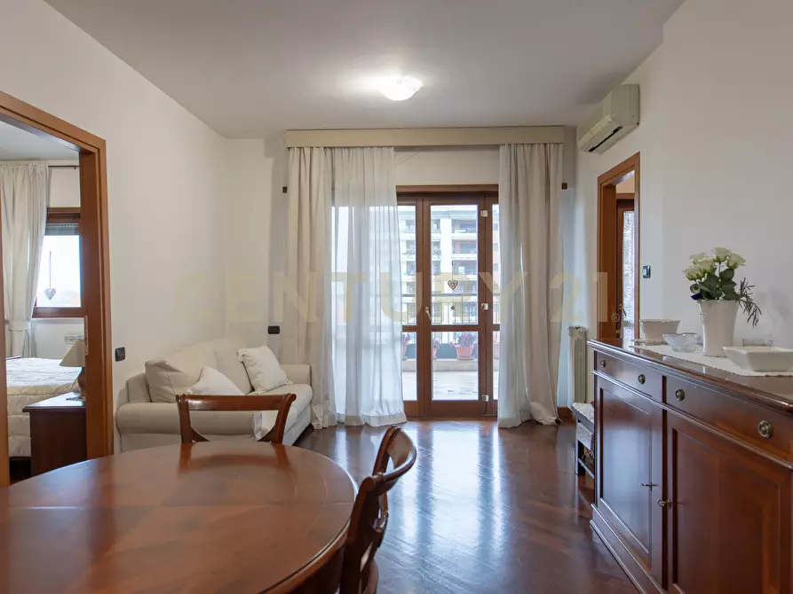 Immagine 6 di Bilocale in vendita  in Via Sandro Botticelli a Fiumicino