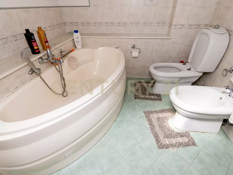 Immagine 34 di Casa indipendente in vendita  in Via Ulivi 89 a San Gregorio Di Catania