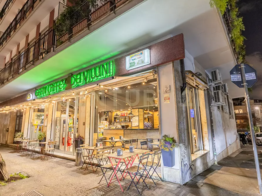 Immagine 12 di Bar / Ristorante in vendita  in Via Reno 2 a Roma