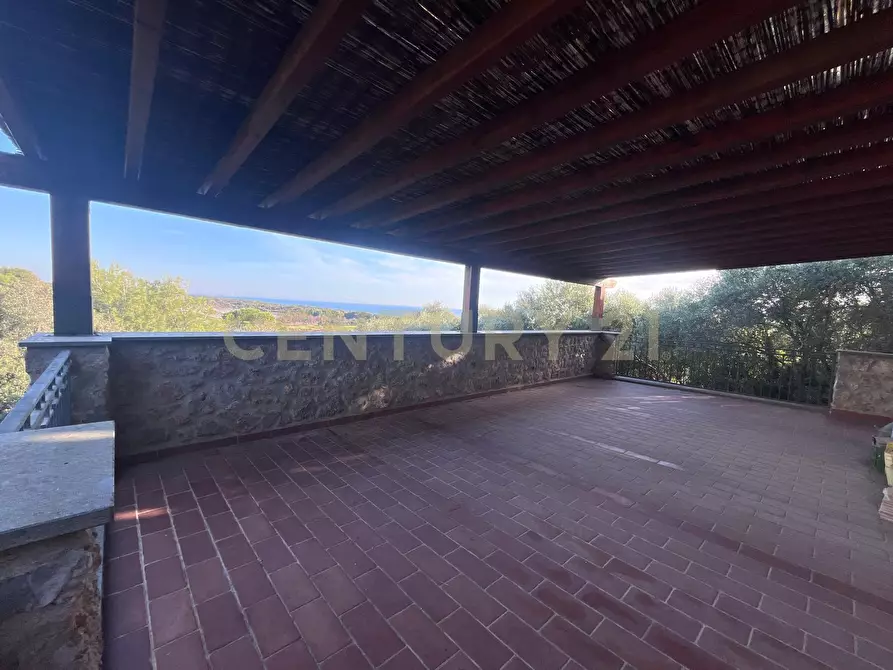 Immagine 2 di Villa in vendita  in Via delle Ginestre 80 a Orbetello