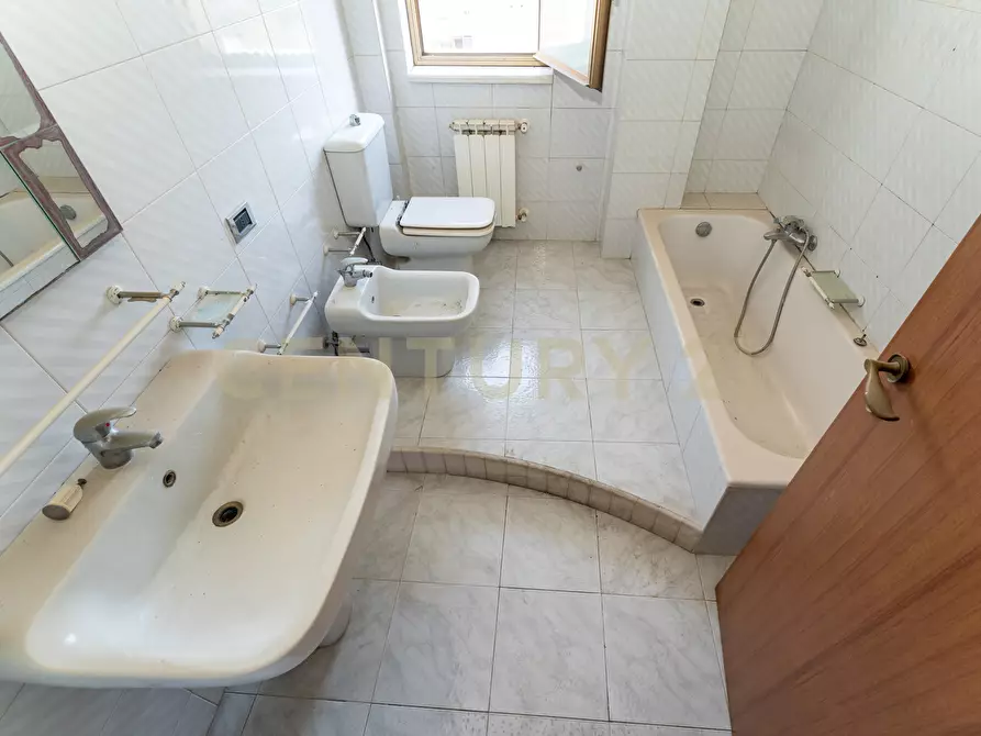 Immagine 24 di Quadrilocale in vendita  in Via Santa Maria di Gesù 72 a Caltagirone