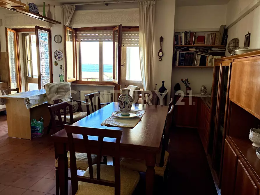 Immagine 8 di Quadrilocale in vendita  in Via Vittorio Alfieri 2 a Orbetello