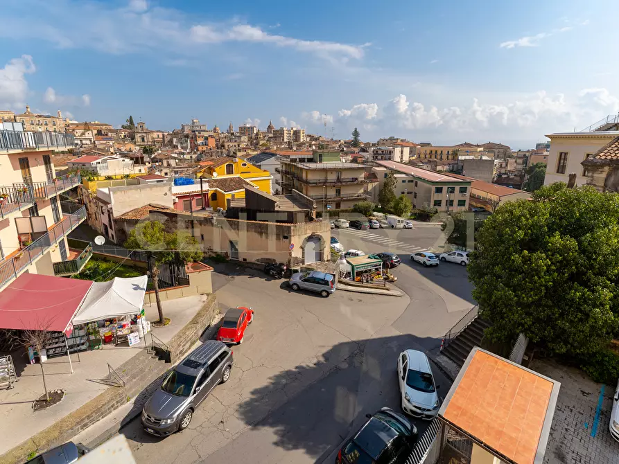 Immagine 39 di Quadrilocale in vendita  in Via San Martino 23 a Acireale