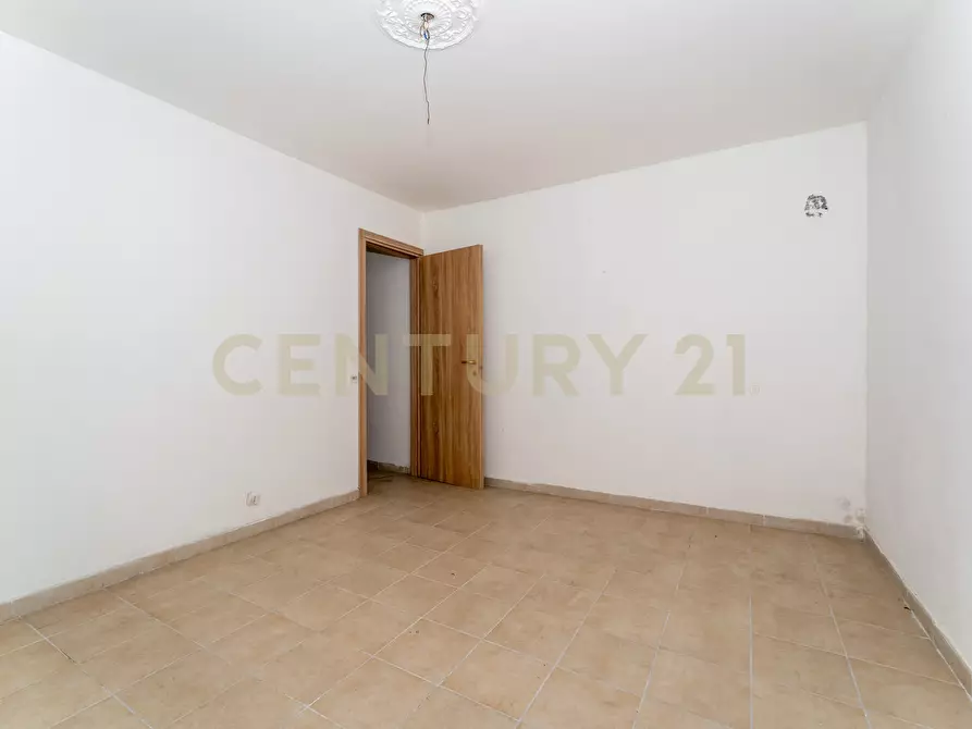 Immagine 34 di Quadrilocale in vendita  in Stradale Cravone 105 a Catania