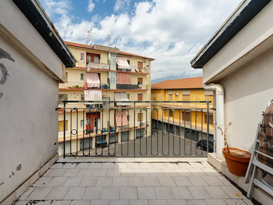 Immagine 39 di Quadrilocale in vendita  in Via Macello 86 a San Giovanni La Punta