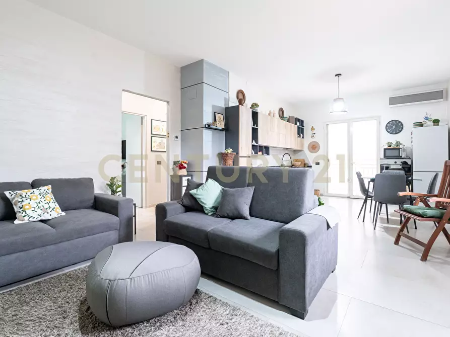 Immagine 3 di Casa bifamiliare in vendita  in Via A. di Sangiuliano 68 a Sant'agata Li Battiati