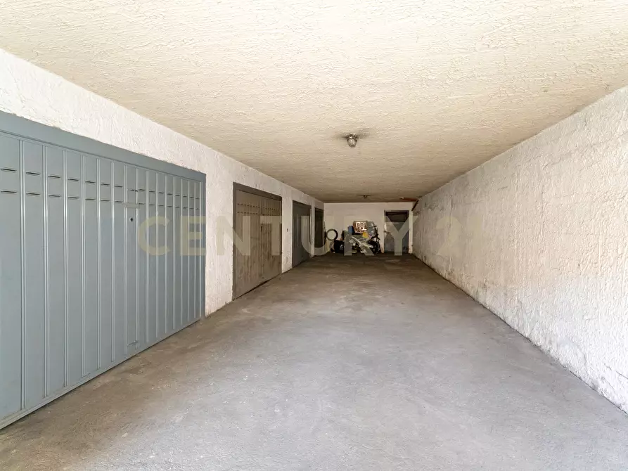 Immagine 37 di Quadrilocale in vendita  in Via Trieste 5 a Aci Castello