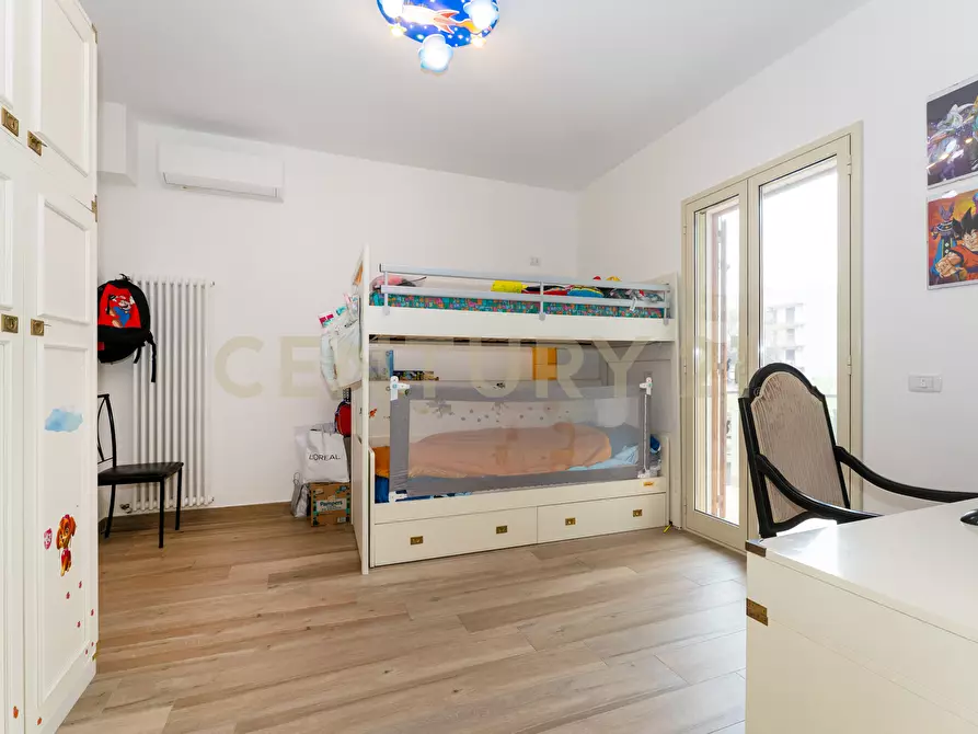 Immagine 29 di Quadrilocale in vendita  in Via Ludovico Ariosto 27 a Acireale