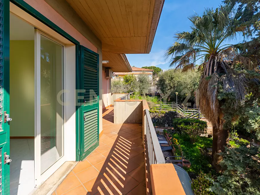 Immagine 27 di Porzione di casa in vendita  in Via Gaetano Donizetti 15 a Mascalucia