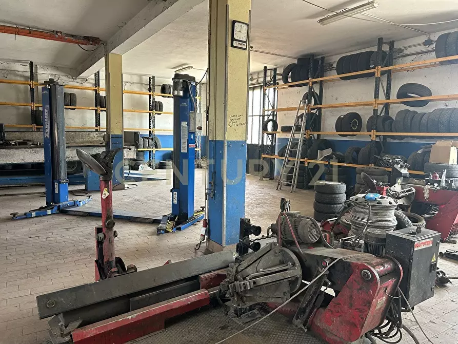 Immagine 7 di Pentalocale in vendita  in Strada Ostigliese 190 a Roncoferraro