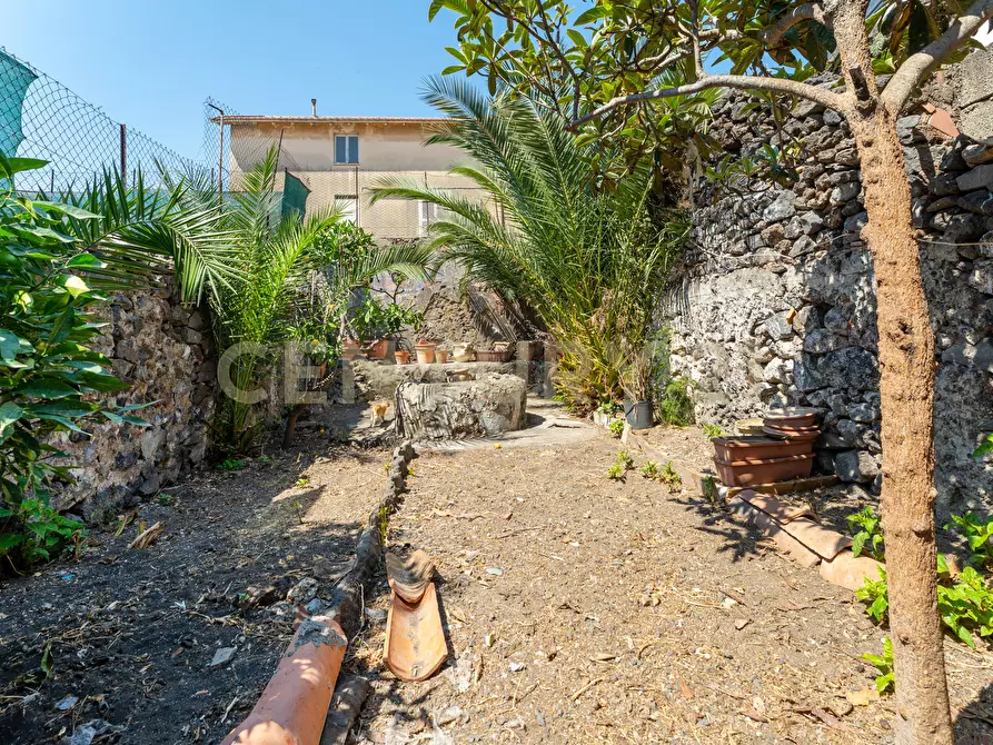 Immagine 1 di Quadrilocale in vendita  in Via Timoleone 113 a Catania