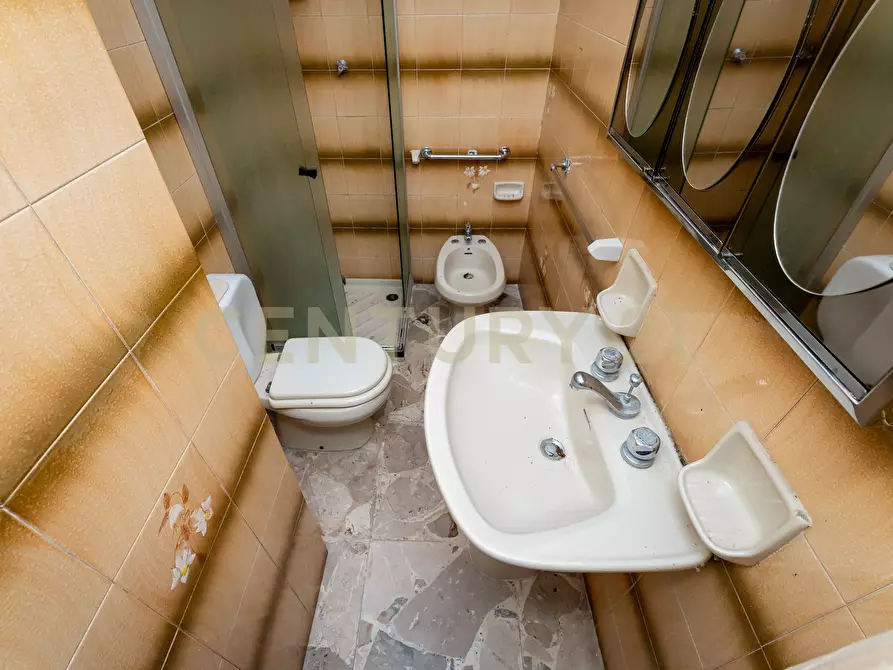 Immagine 40 di Appartamento in vendita  in Via Antonio Zacco 7 a Catania