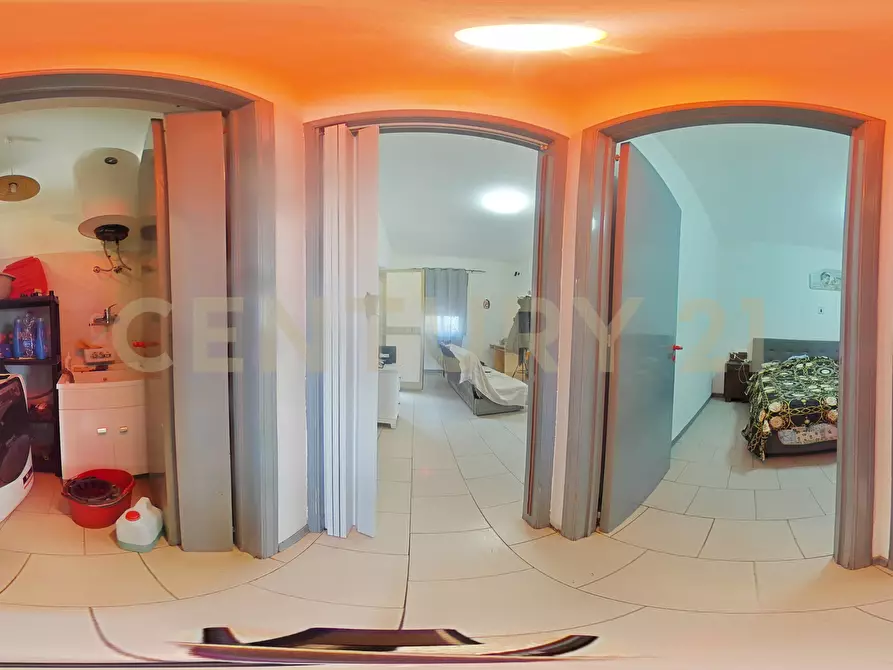 Immagine 48 di Quadrilocale in vendita  in Via Garibaldi 224 a Calatabiano