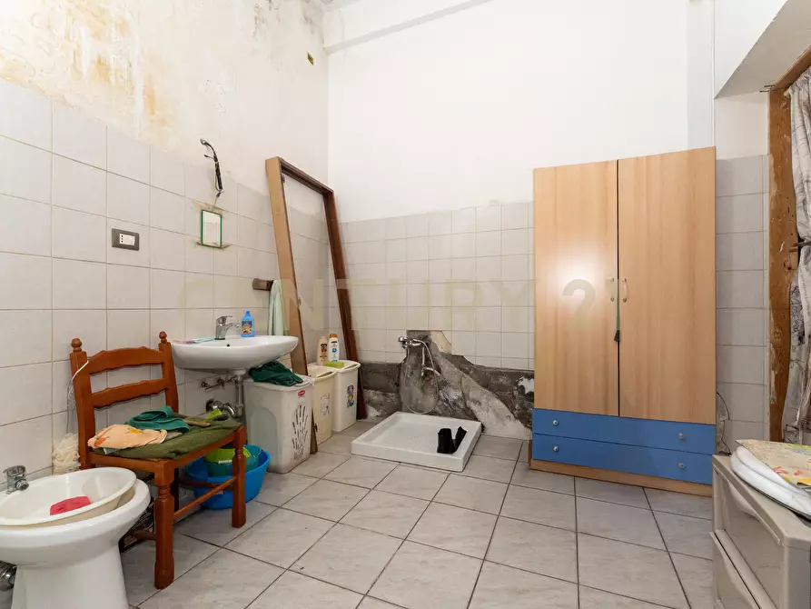 Immagine 23 di Casa indipendente in vendita  in Via Vittorio Veneto 83 a Misterbianco