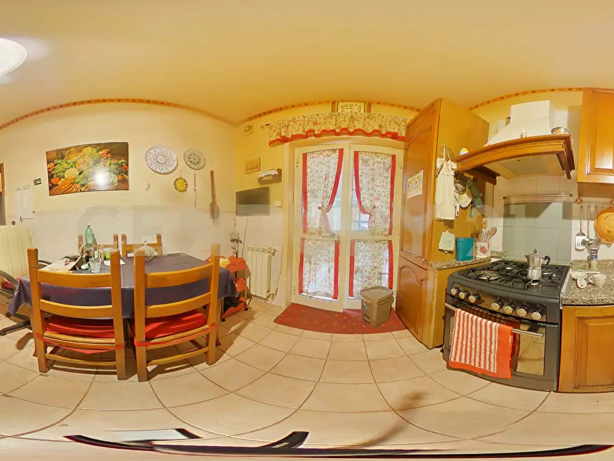 Immagine 50 di Trilocale in vendita  in Via Caduti del Lavoro 2 a Gravina Di Catania