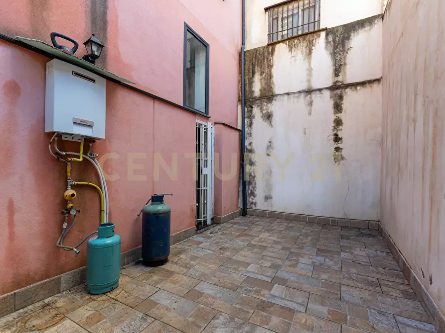 Immagine 32 di Trilocale in vendita  in Via Laurini 21 a Catania