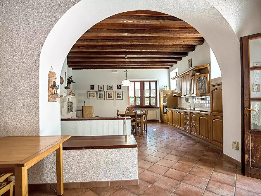 Immagine 33 di Villa in vendita  in Via Adige 25 a Brentino Belluno