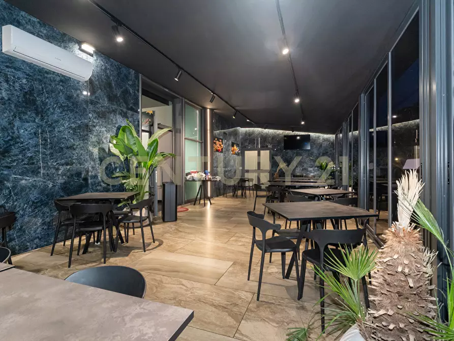 Immagine 38 di Attività commerciale in vendita  in Corso Indipendenza 131 a Catania