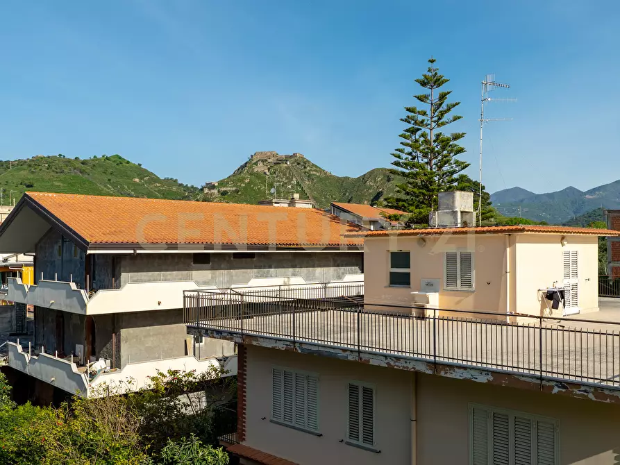 Immagine 40 di Quadrilocale in vendita  in Via Garibaldi 224 a Calatabiano