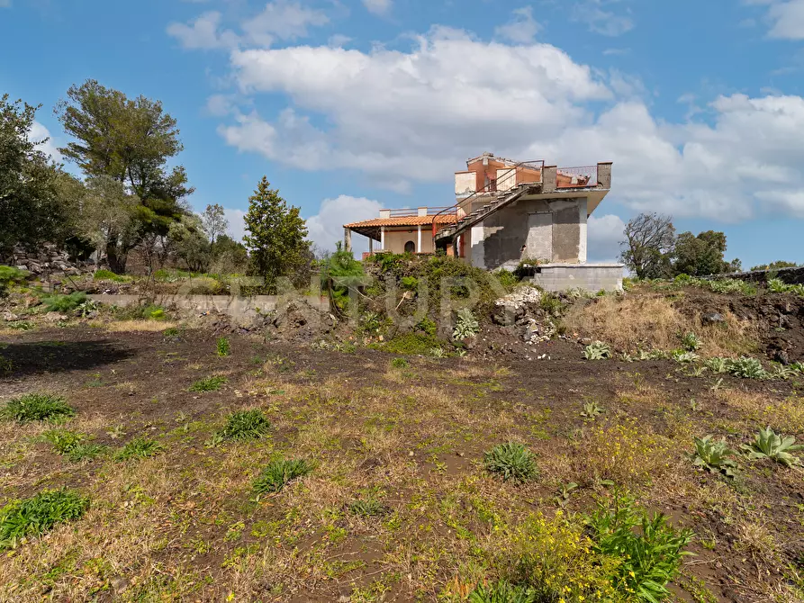 Immagine 41 di Villa in vendita  in SP155 82 a Mascali
