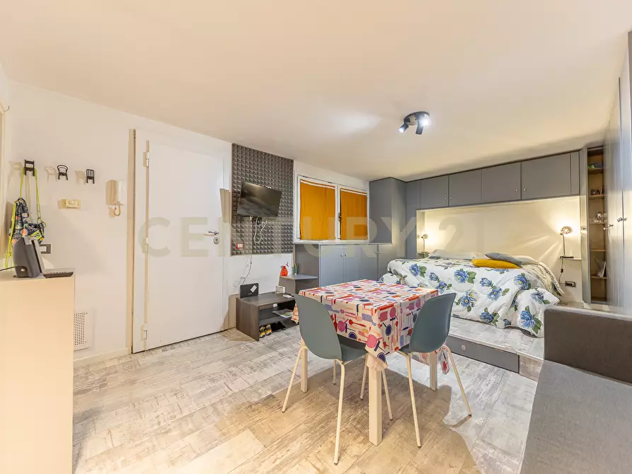 Immagine 2 di Monolocale in vendita  in Via Nicolo Piccinni 55 a Roma